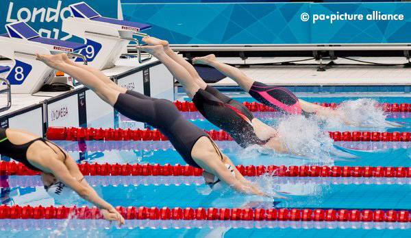 Daniela Schulte (2nd from left) of Germany competes during the Women's 50m Freestyle - S11 Swimming Final for the London 2012 Paralympic Games Swimming competition at the Aquatics Centre, Great Britain, 1 September 2012. Photo: Daniel Karmann dpa