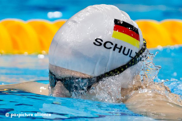 Daniela Schulte of Germany competes in the Women's 200m IM - SM11 Final at the London 2012 Paralympic Games Swimming competition at the Aquatics Centre, Great Britain, 8 September 2012. Photo: Daniel Karmann dpa